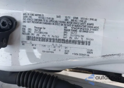 2016 Ford Focus Se z USA, uszkodzony, nr VIN 1FADP3K2XGL219401